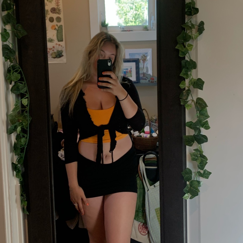 tie top